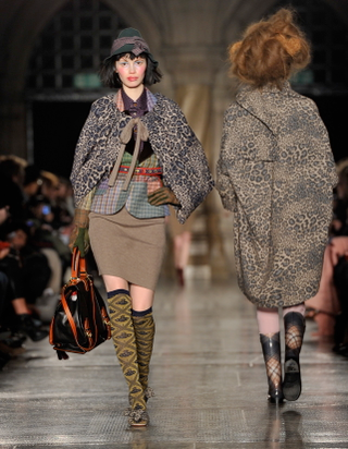 Illustration for article titled Vivienne Westwood's Fall Collection Is For Awesome Bag Ladies